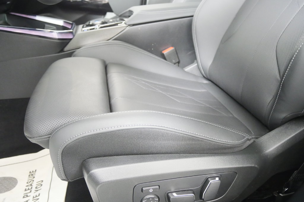 Certified 2026 BMW X3 xDrive30i AWD/4WD image 9