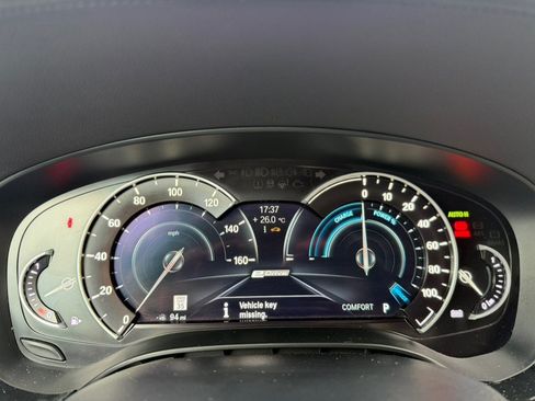 Used 2018 BMW 530e RWD image 25