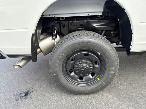 New 2026 RAM 2500 Tradesman AWD/4WD image 12