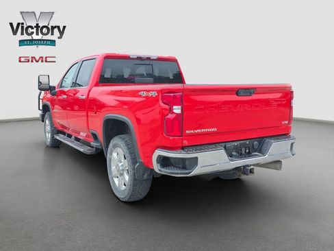 Used 2022 Chevrolet Silverado 3500 LTZ w/ LTZ Premium Package AWD/4WD image 15