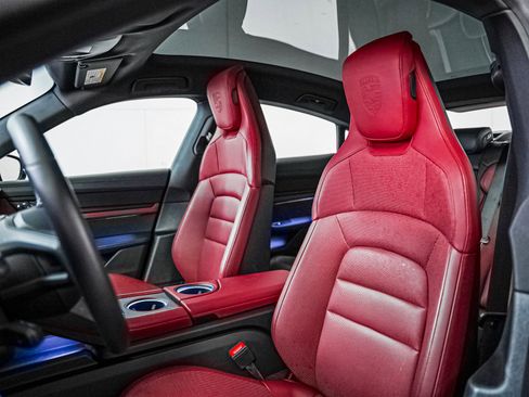 Certified 2023 Porsche Taycan image 5