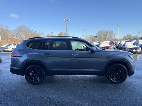 Used 2022 Volkswagen Atlas SE image 6