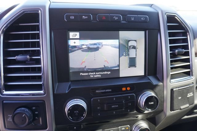 Used 2017 Ford F250 Platinum w/ Platinum Ultimate Package AWD/4WD image 39