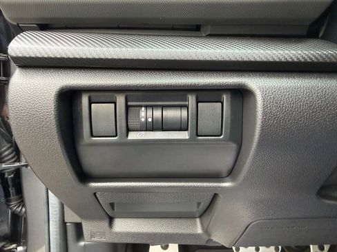 Used 2024 Subaru Crosstrek 2.5i Sport AWD/4WD image 19
