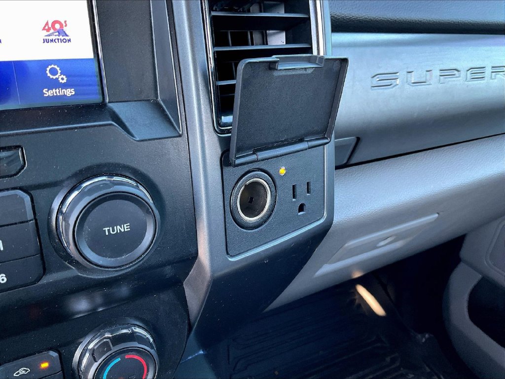 Used 2020 Ford F250 XLT w/ XLT Premium Package AWD/4WD image 12