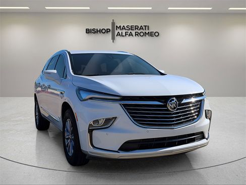 Used 2024 Buick Enclave Premium image 1