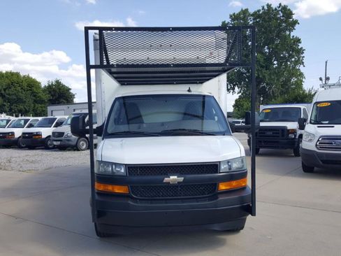 Used 2019 Chevrolet Express 3500 image 4