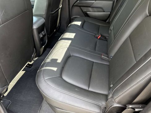 Used 2021 Chevrolet Colorado Z71 w/ Safety Package RWD image 10