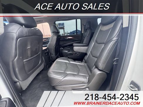 Used 2016 Cadillac Escalade ESV Premium image 22