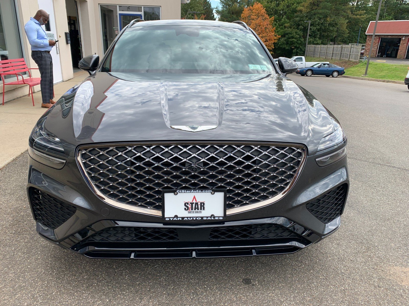 Used 2023 Genesis GV70 2.5T w/ Sport Prestige Package AWD/4WD image 2