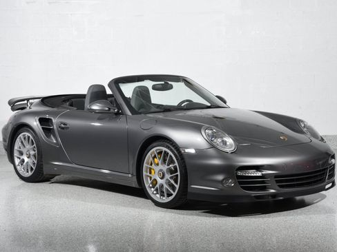 Used 2011 Porsche 911 Turbo S AWD/4WD image 3