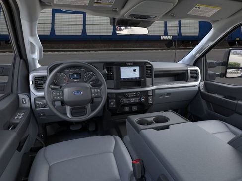 New 2026 Ford F350 4x4 Crew Cab DRW Super Duty image 9