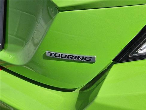 Used 2017 Honda Civic Touring image 8