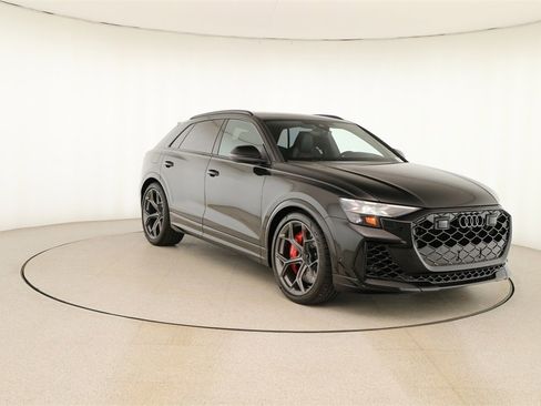 New 2026 Audi RS Q8 performance image 10