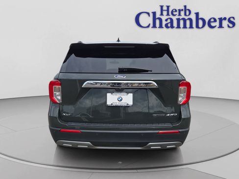 Used 2023 Ford Explorer XLT w/ Equipment Group 202A AWD/4WD image 12