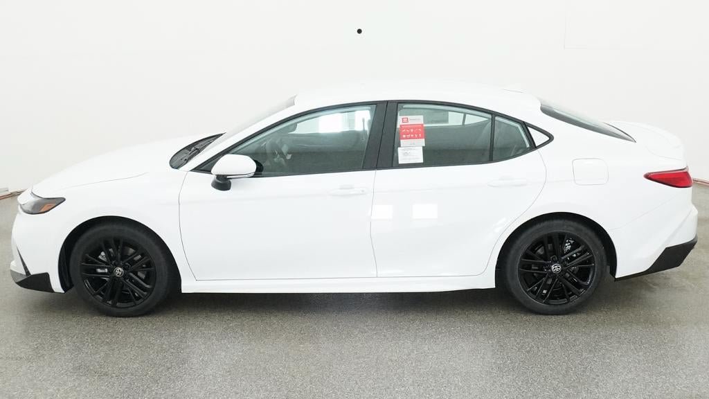 New 2026 Toyota Camry SE FWD image 3