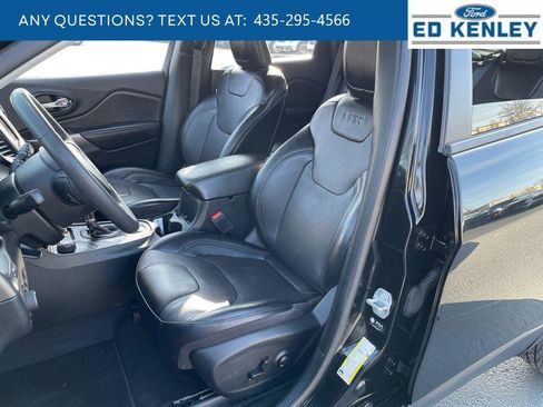 Used 2022 Jeep Cherokee Latitude Lux image 3