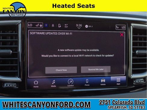Used 2023 Chrysler Pacifica Touring-L FWD image 9