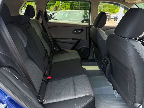 Certified 2022 Nissan Rogue SV AWD/4WD image 16