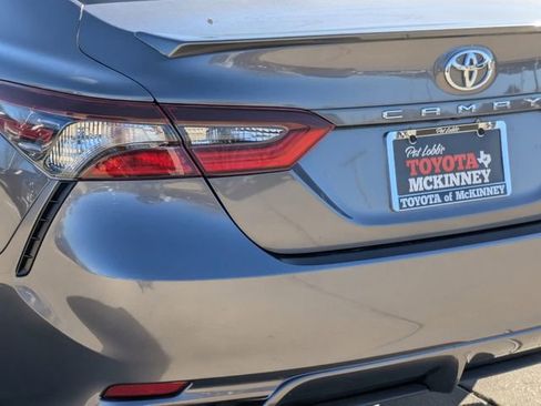 Used 2024 Toyota Camry SE image 8