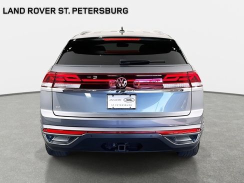 Used 2024 Volkswagen Atlas Cross Sport SE image 7