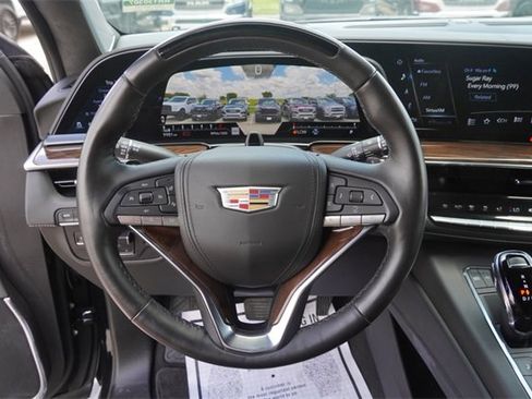 Used 2024 Cadillac Escalade ESV Premium Luxury Platinum image 29