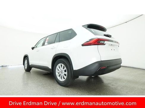 Certified 2024 Toyota Grand Highlander XLE image 21