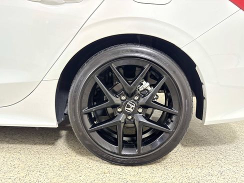 Used 2024 Honda Civic Sport image 9