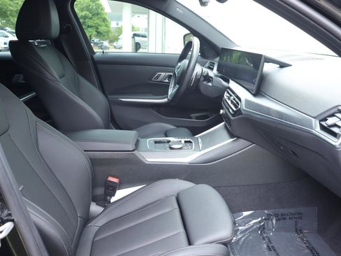 Used 2023 BMW 330i xDrive Sedan w/ M Sport Package AWD/4WD image 15