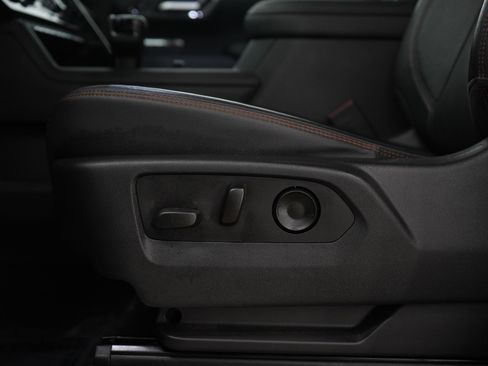 Used 2023 GMC Sierra 1500 AT4 w/ AT4 Premium Package AWD/4WD image 26
