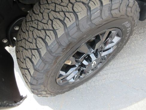 Certified 2025 Chevrolet Silverado 2500 LT w/ Trail Boss Package AWD/4WD image 15
