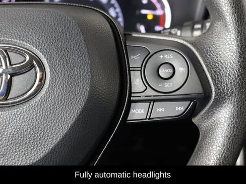 Used 2025 Toyota RAV4 XLE FWD image 10
