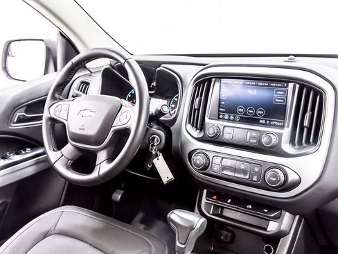 Used 2021 Chevrolet Colorado LT w/ LT Convenience Package RWD image 19