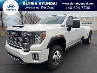 Used 2023 GMC Sierra 3500 Denali w/ Denali Ultimate Package video 1