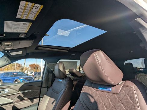 New 2026 Ford Explorer Platinum w/ LUX Leather Package image 14