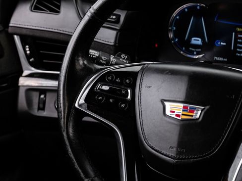 Used 2020 Cadillac Escalade ESV Platinum image 14