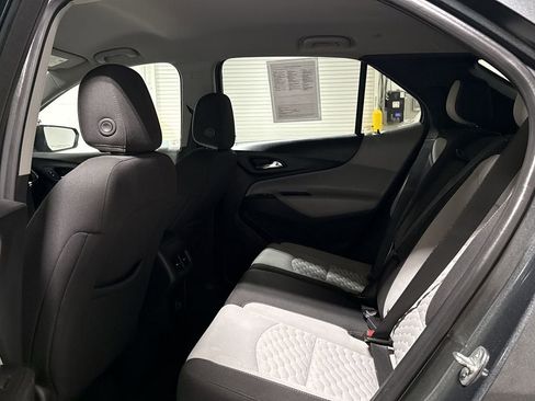 Used 2021 Chevrolet Equinox LT image 22