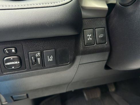 Used 2016 Toyota RAV4 Limited w/ Advanced Technology Package AWD/4WD image 19