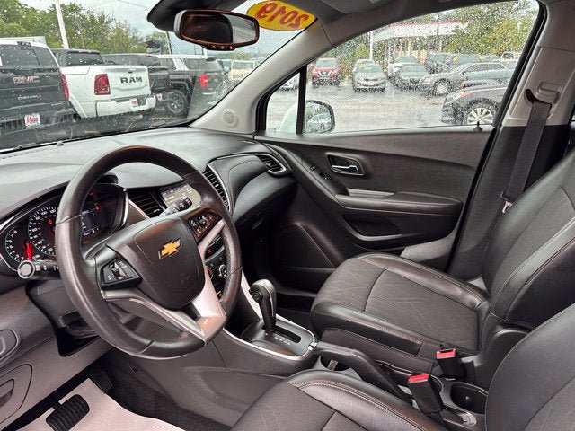 Used 2019 Chevrolet Trax LT w/ LT Convenience Package AWD/4WD image 10