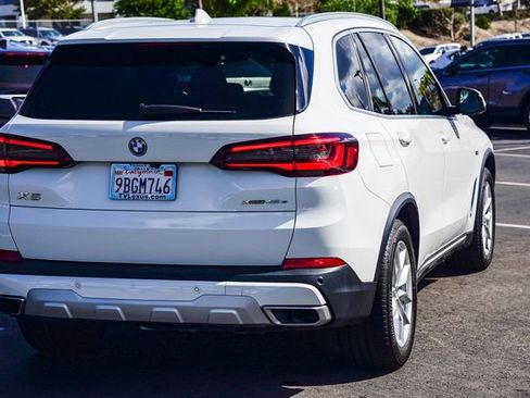 Used 2022 BMW X5 xDrive45e image 7