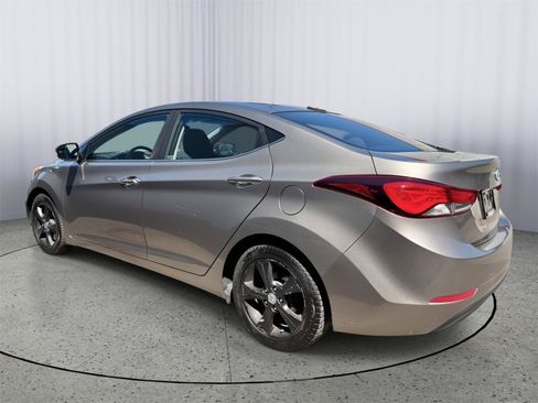 Used 2016 Hyundai Elantra Value Edition FWD image 10