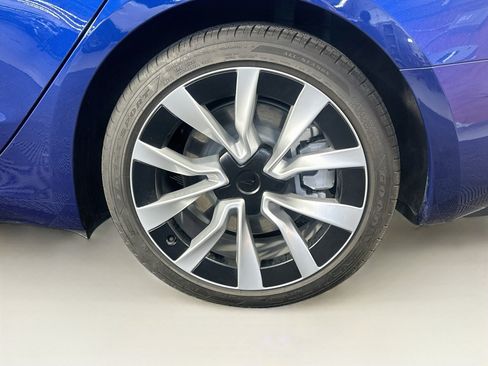 Used 2025 Tesla Model 3 Long Range RWD image 11