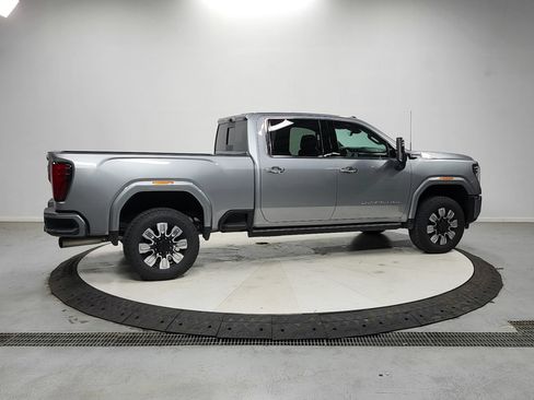 Used 2026 GMC Sierra 2500 Denali w/ Denali Reserve Package AWD/4WD image 9