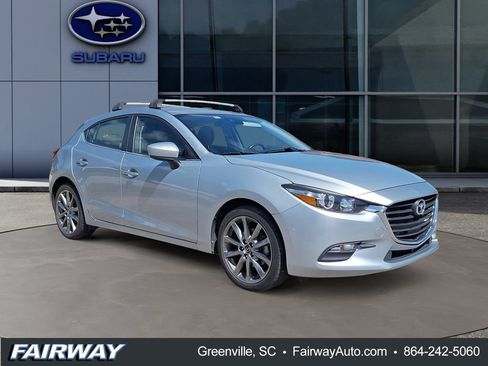 Used 2018 MAZDA MAZDA3 Touring FWD image 4