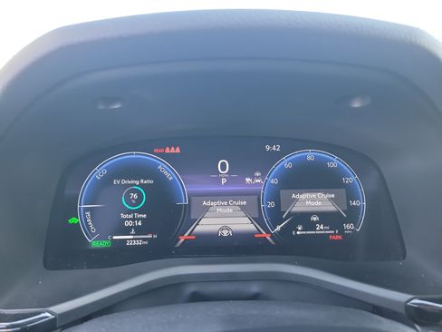 Used 2025 Toyota Camry XLE FWD image 29