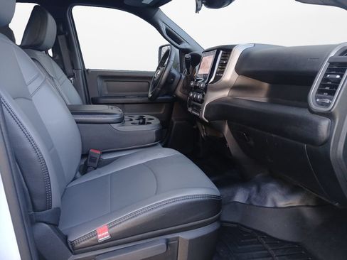 Used 2025 RAM 2500 Tradesman w/ Chrome Appearance Group AWD/4WD image 24