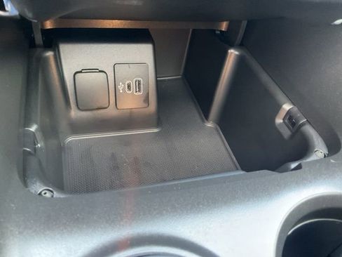 Used 2025 Ford Explorer ST AWD/4WD image 18