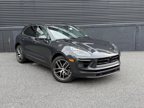 Certified 2026 Porsche Macan S AWD/4WD image 10