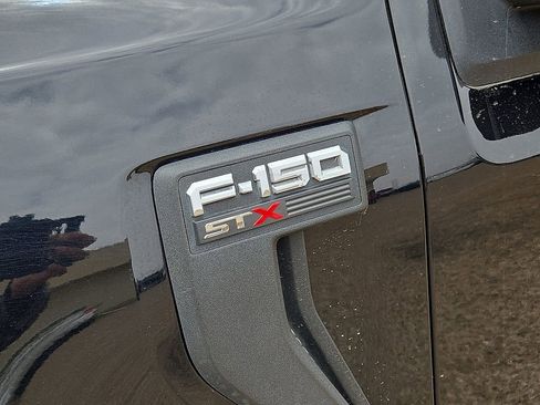 Used 2022 Ford F150 XL w/ STX Appearance Package AWD/4WD image 11