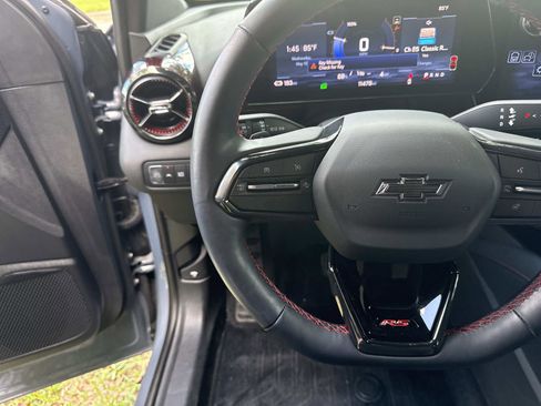 Used 2025 Chevrolet Blazer EV RS AWD/4WD image 27
